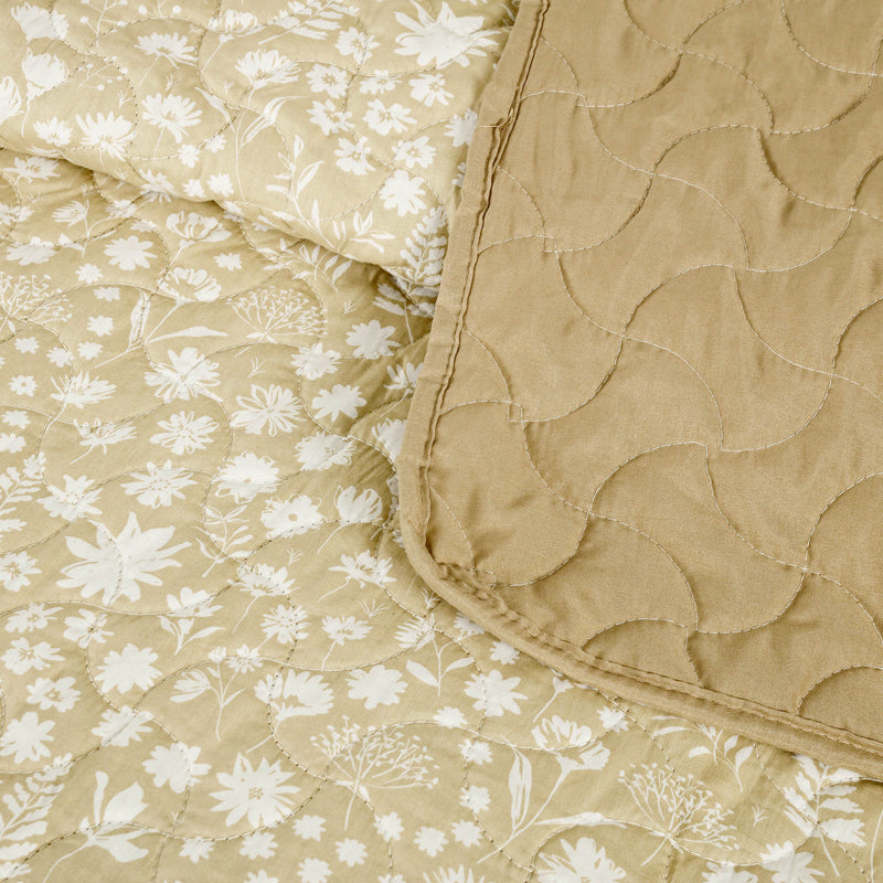 Amber Bloom Bedspread