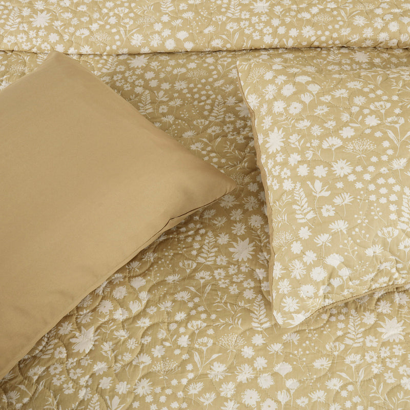 Amber Bloom Bedspread