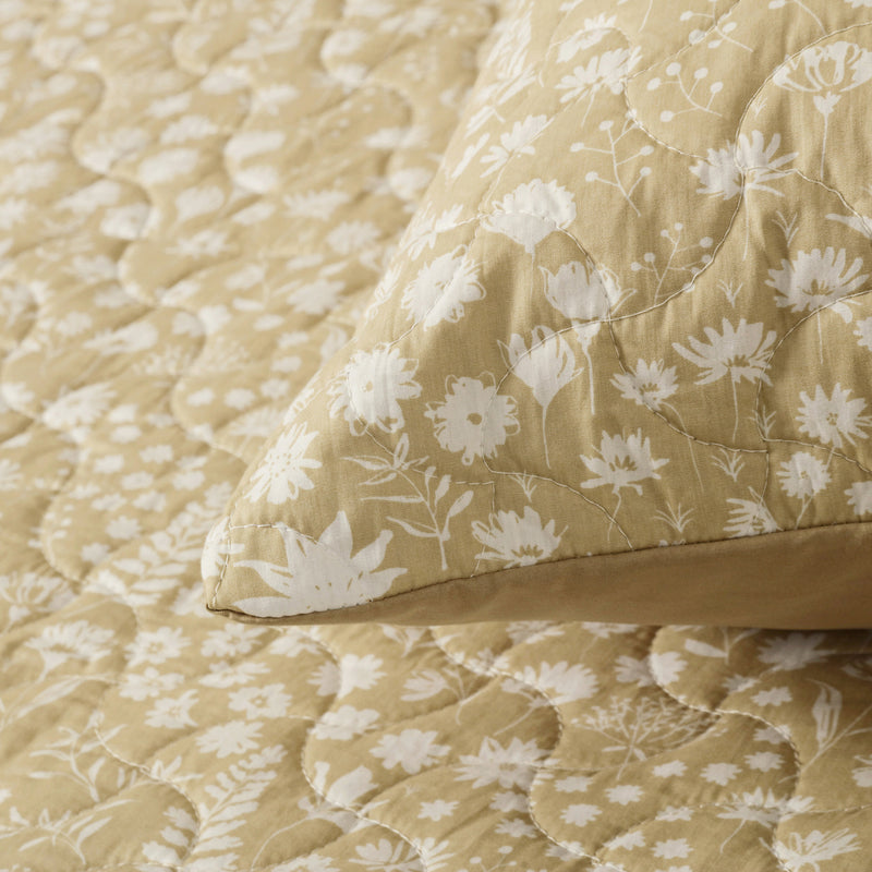 Amber Bloom Bedspread