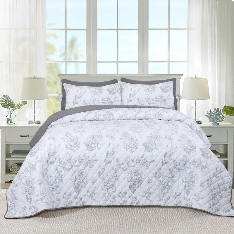 Floral Elegance Quilted Bedspread