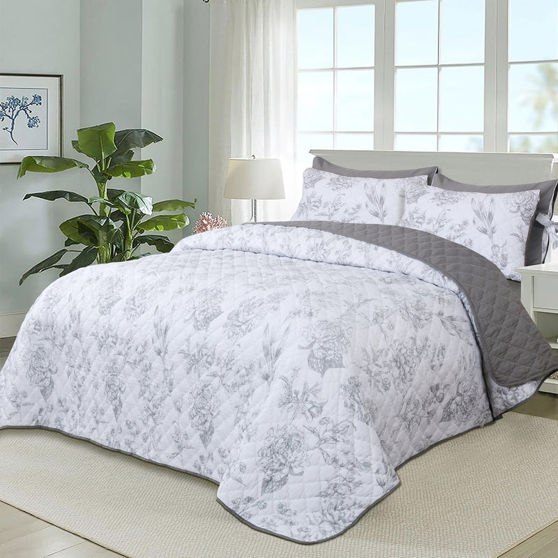 Floral Elegance Quilted Bedspread