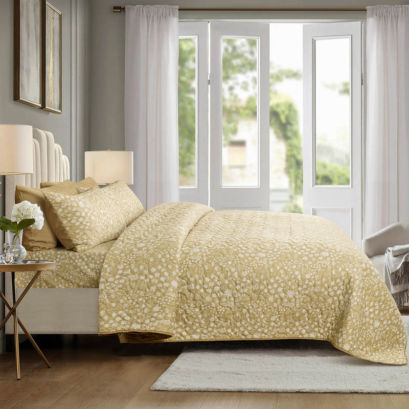 Amber Bloom Bedspread