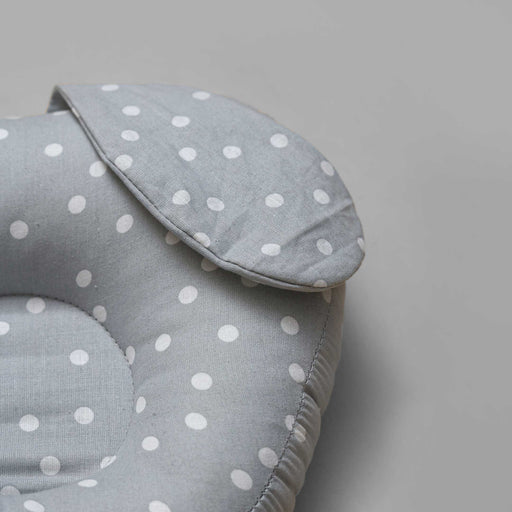 tyke dots head shaping cushion