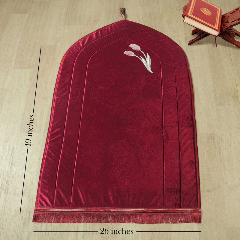 Sajda-e-Noor Embroidered Prayer Mat/Jaye Namaz