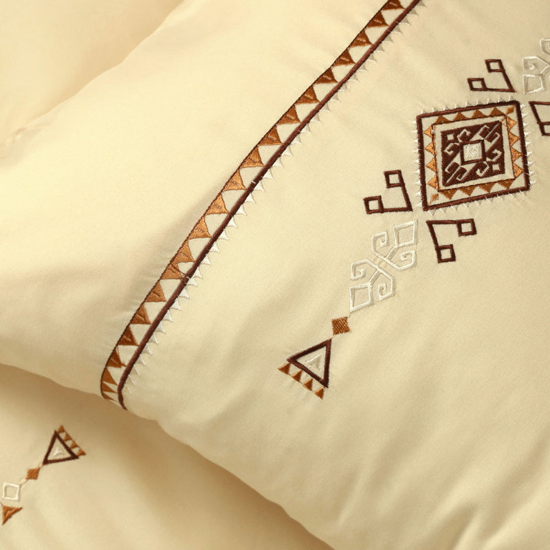 Mocha Horizon Embroidered Summer Duvet Set