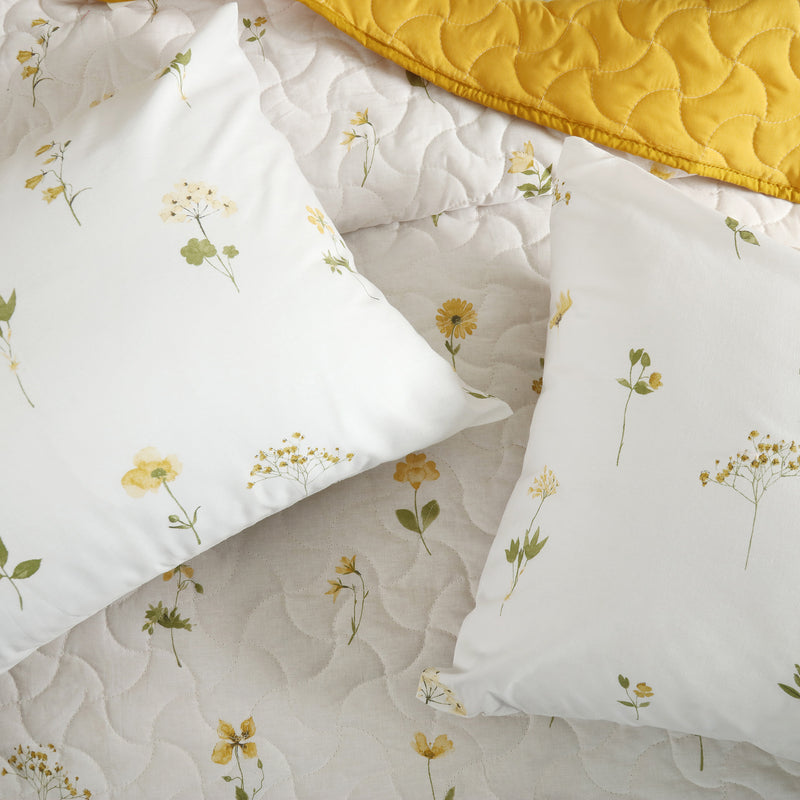 Sunlit Blossom Bedspread