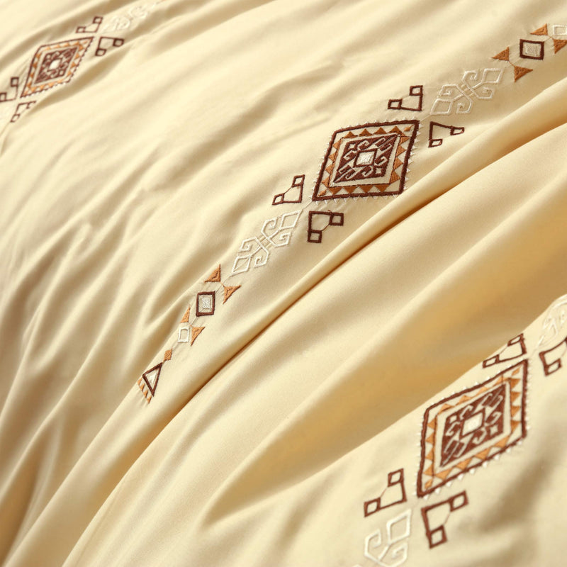 Mocha Horizon Embroidered Summer Duvet Set
