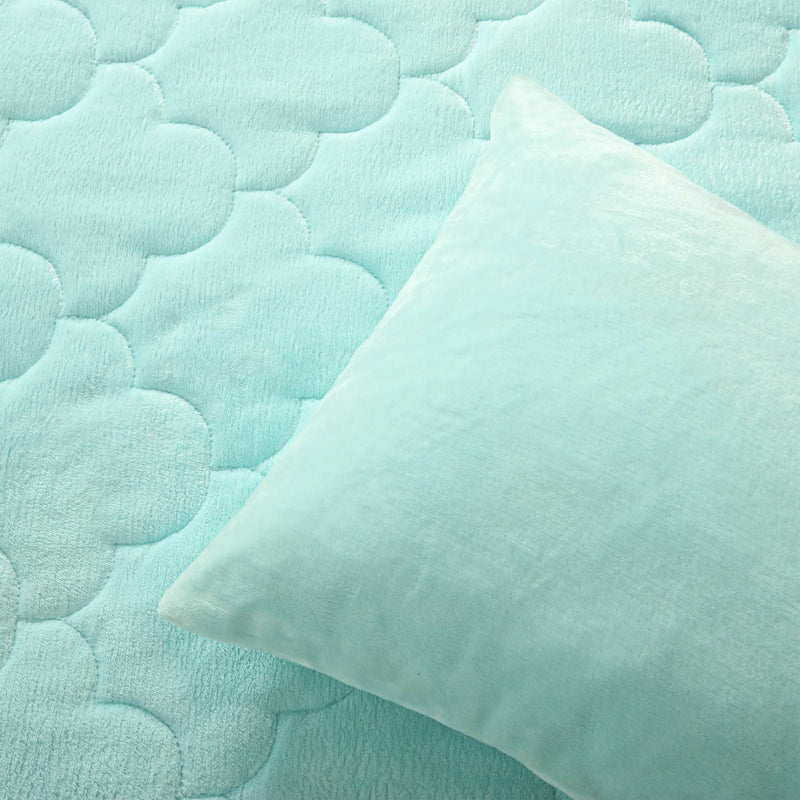 Plush Quilted Fleece Fitted Sheet