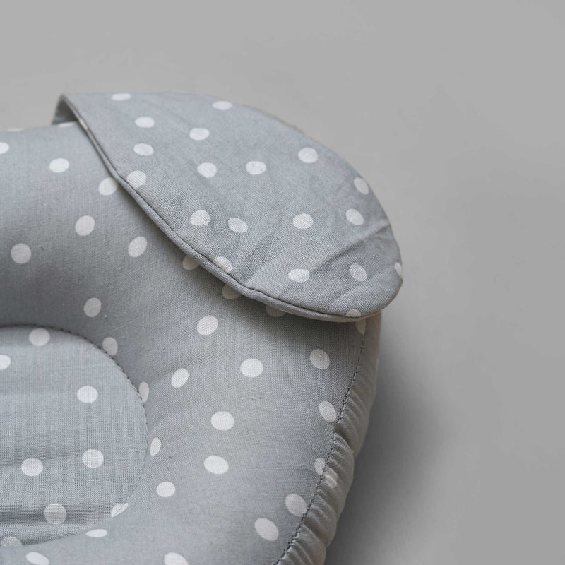 tyke dots head shaping cushion
